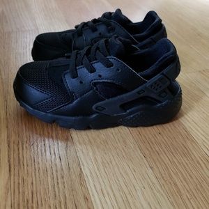 Nike Infant/Toddler Huaraches Black Size 8